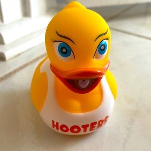 Hooters Duck
